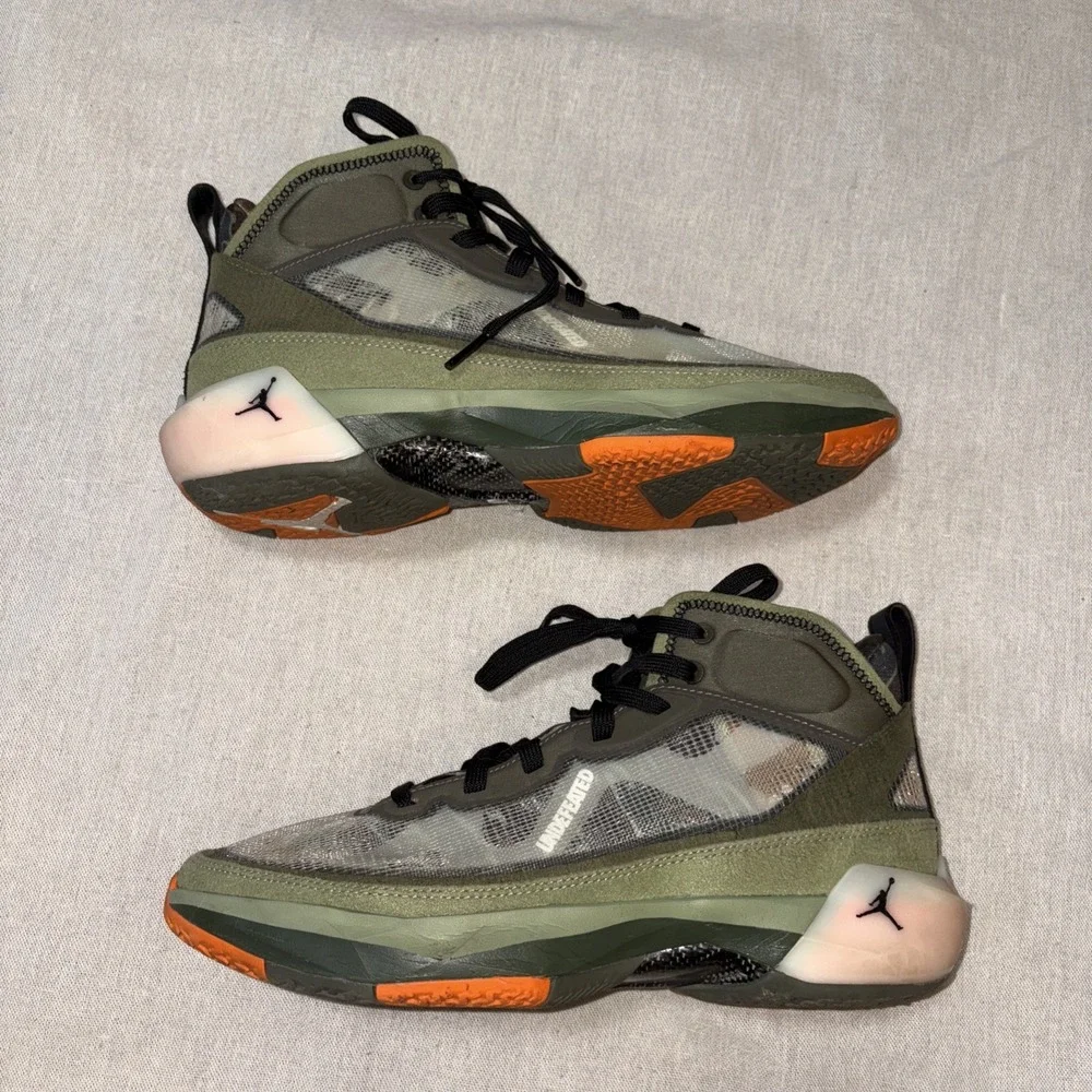 Nike Air Jordan XXXVII SP Undefeated 'Flight Jacket' DV6255-300 Men's‎ Size 8